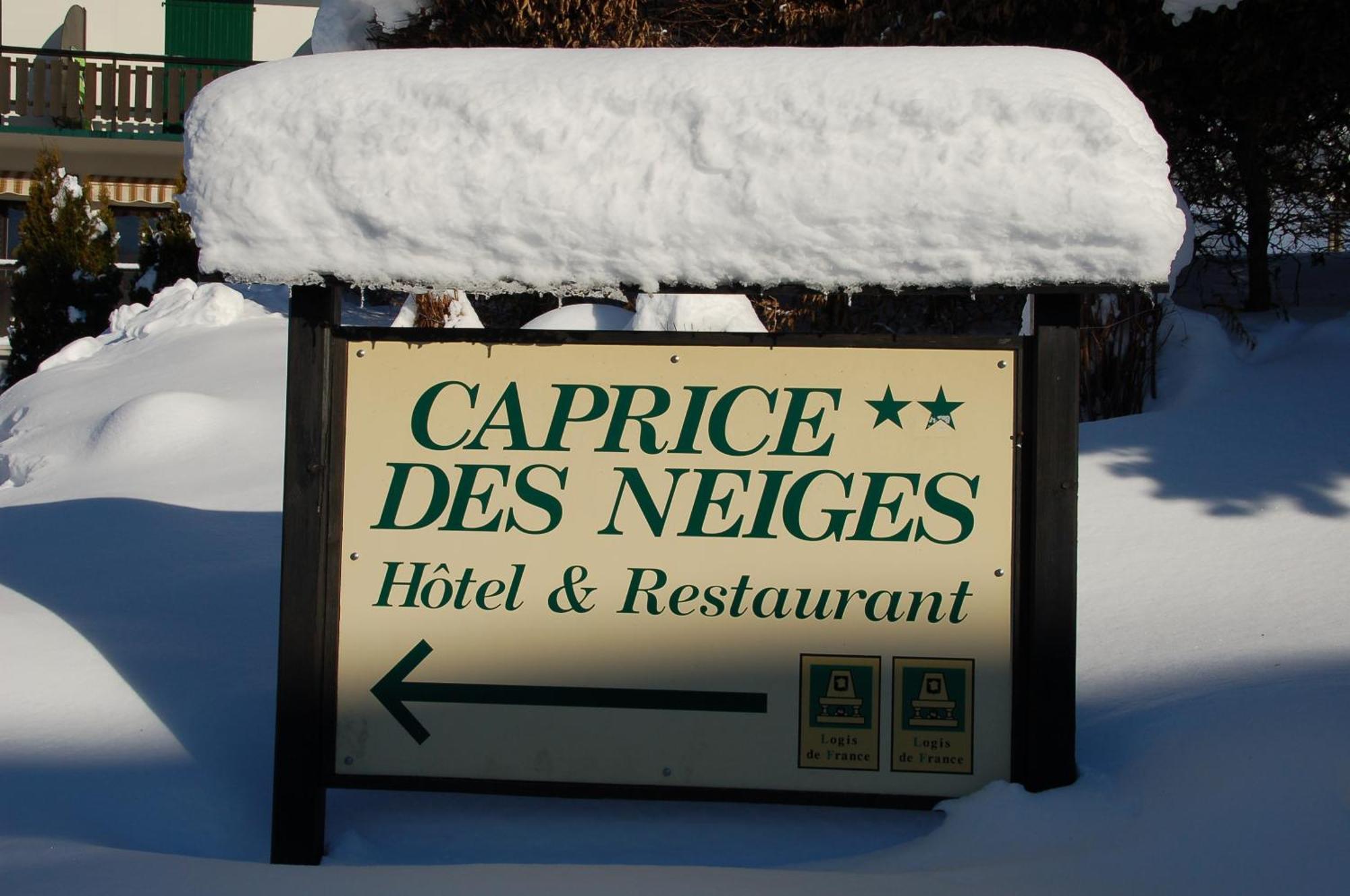 Hotel Le Caprice Des Neiges Комблу Екстер'єр фото