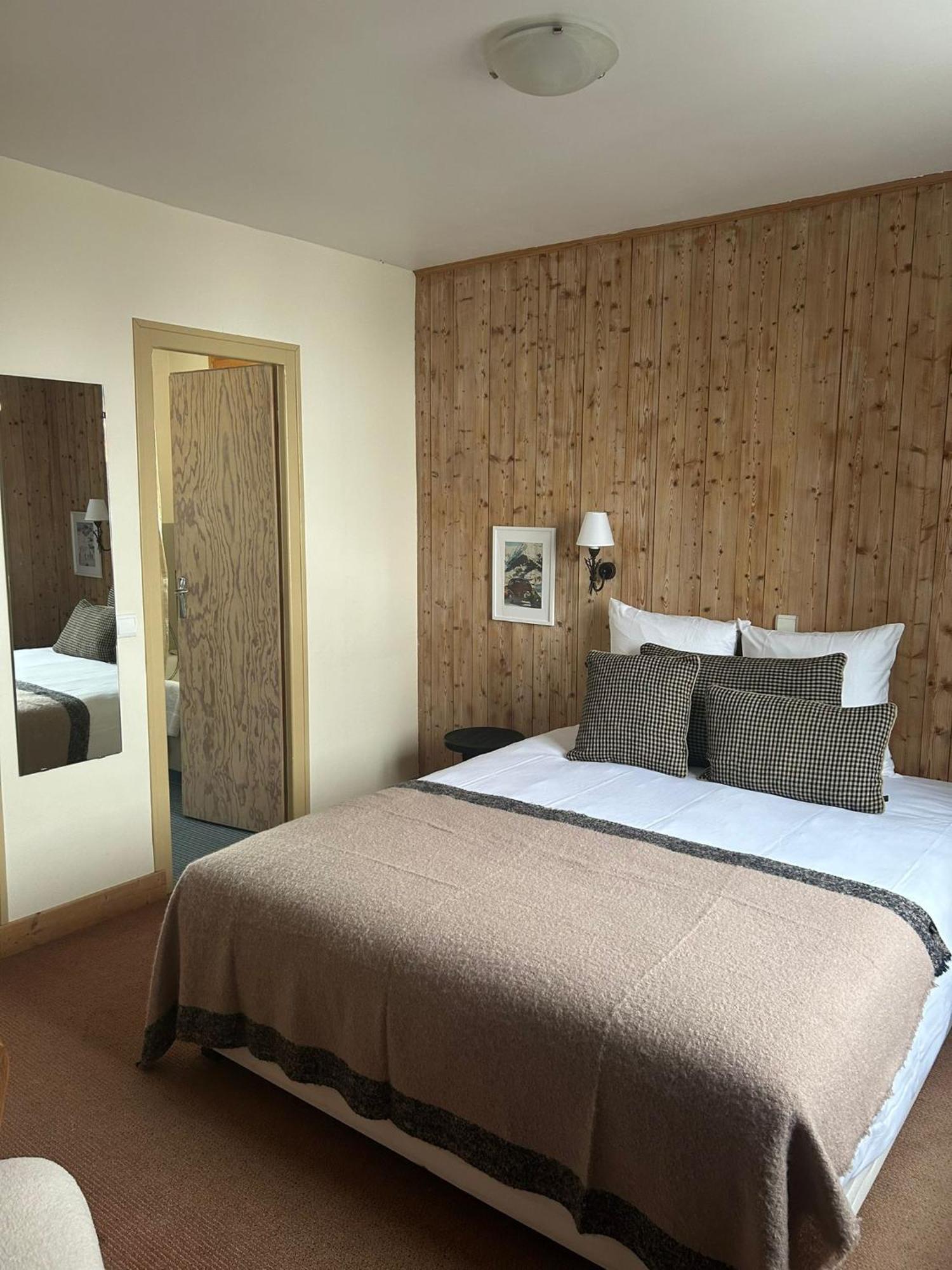 Hotel Le Caprice Des Neiges Комблу Екстер'єр фото