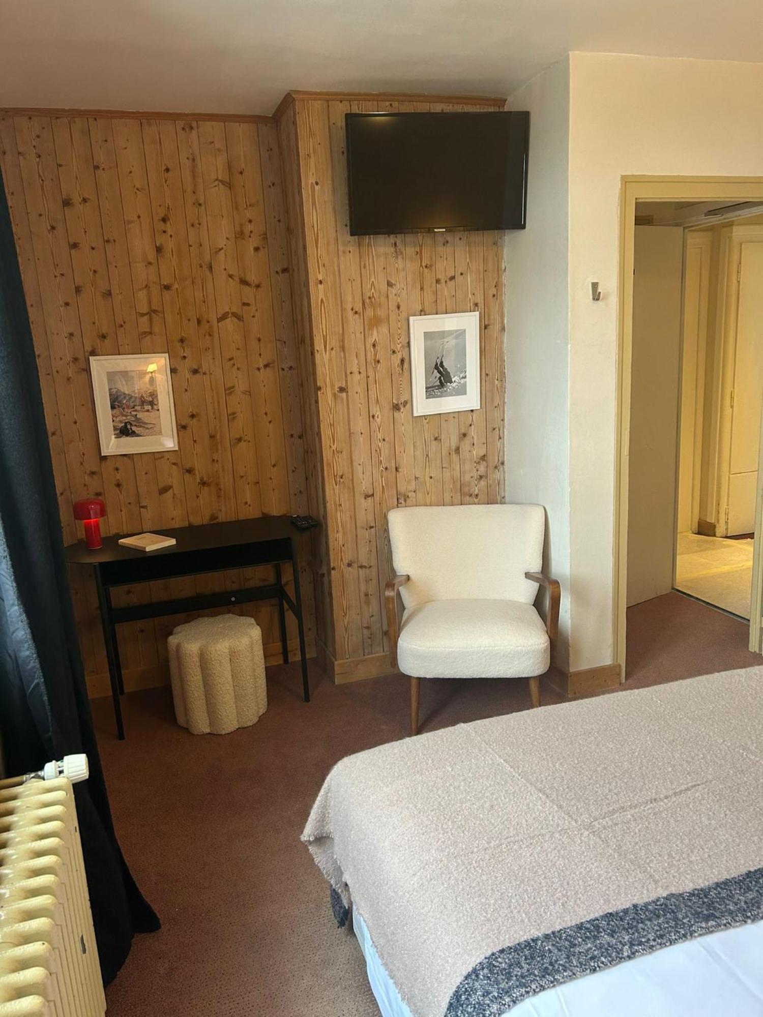 Hotel Le Caprice Des Neiges Комблу Екстер'єр фото