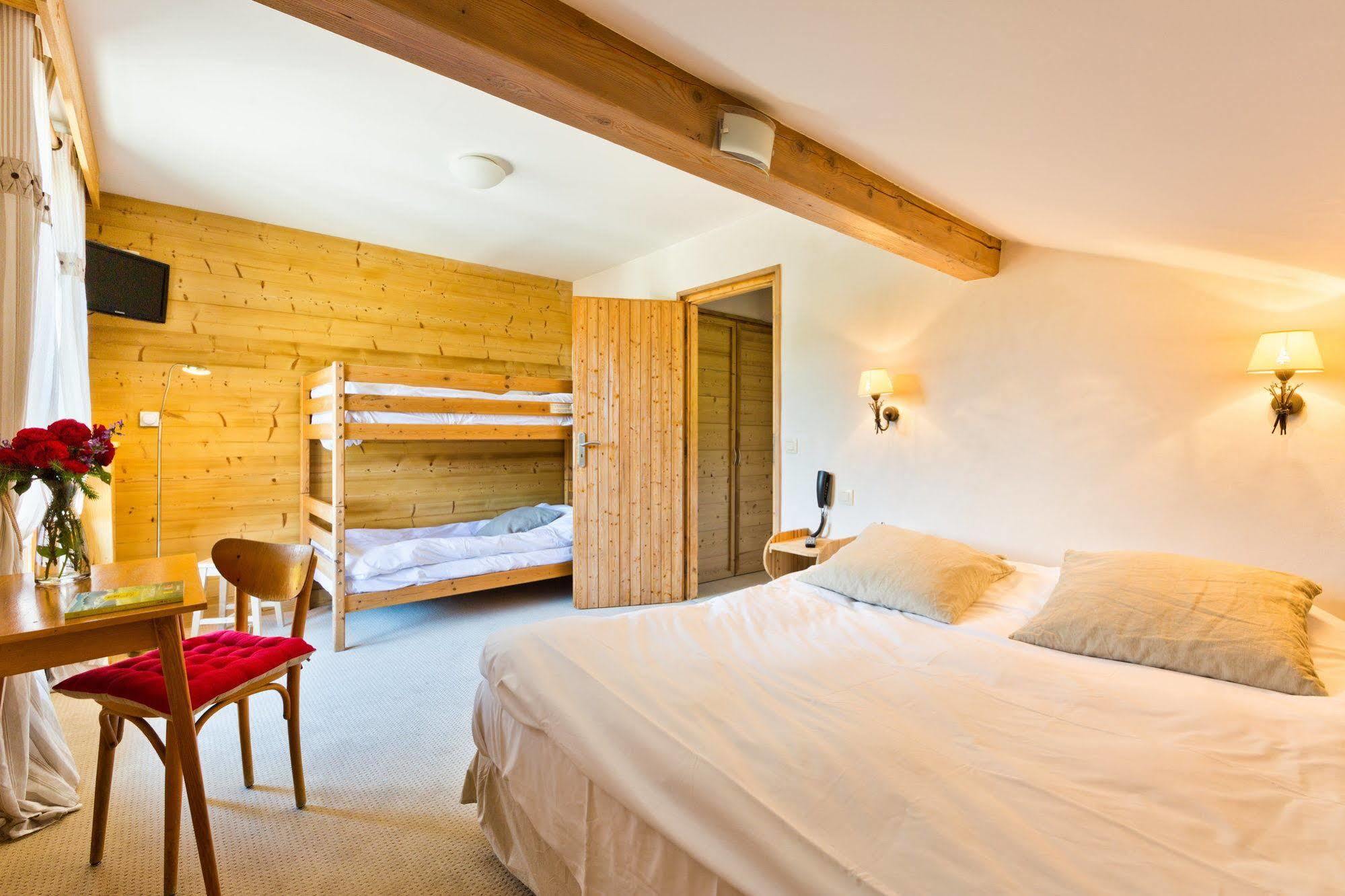 Hotel Le Caprice Des Neiges Комблу Екстер'єр фото