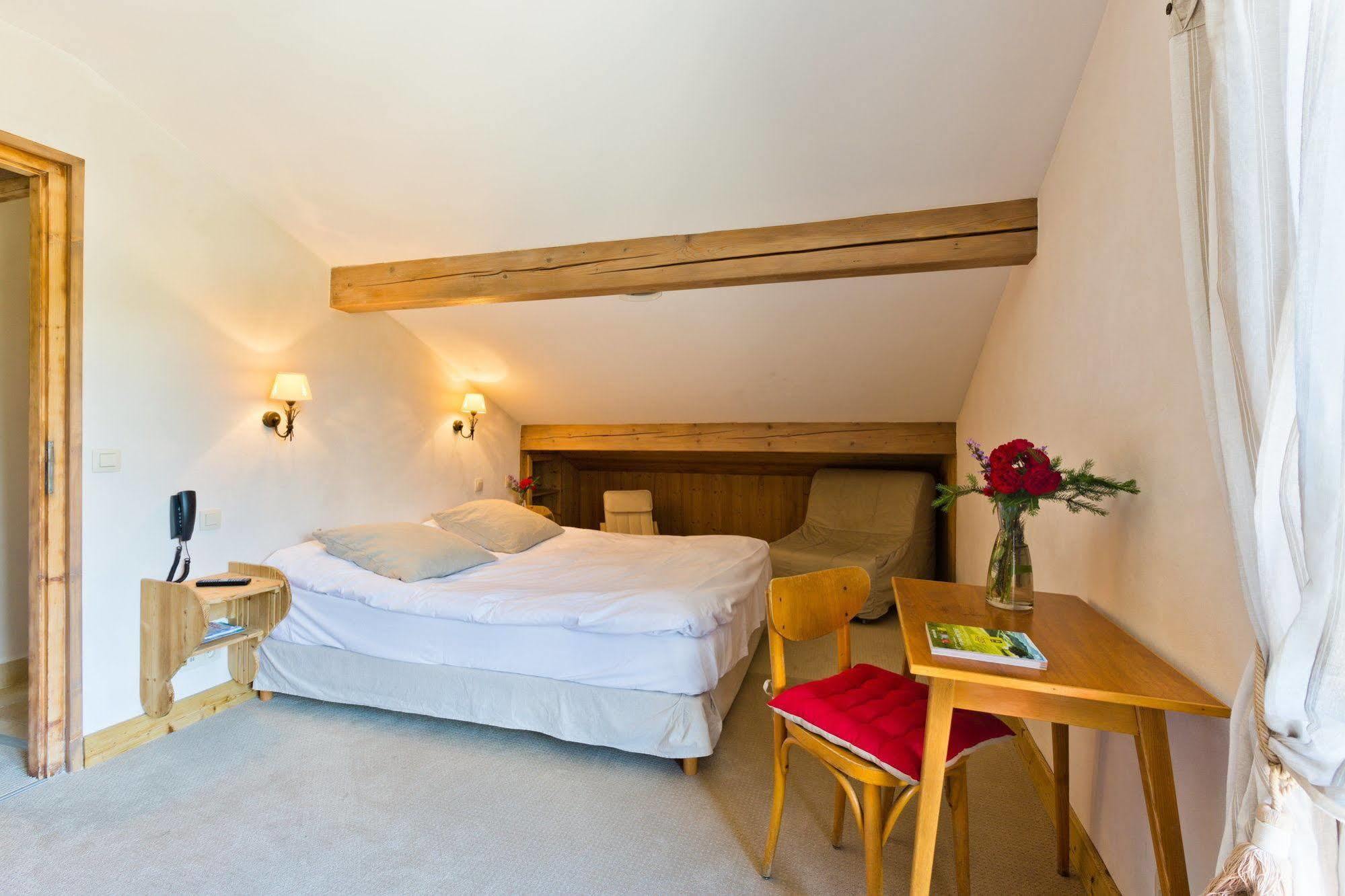 Hotel Le Caprice Des Neiges Комблу Екстер'єр фото